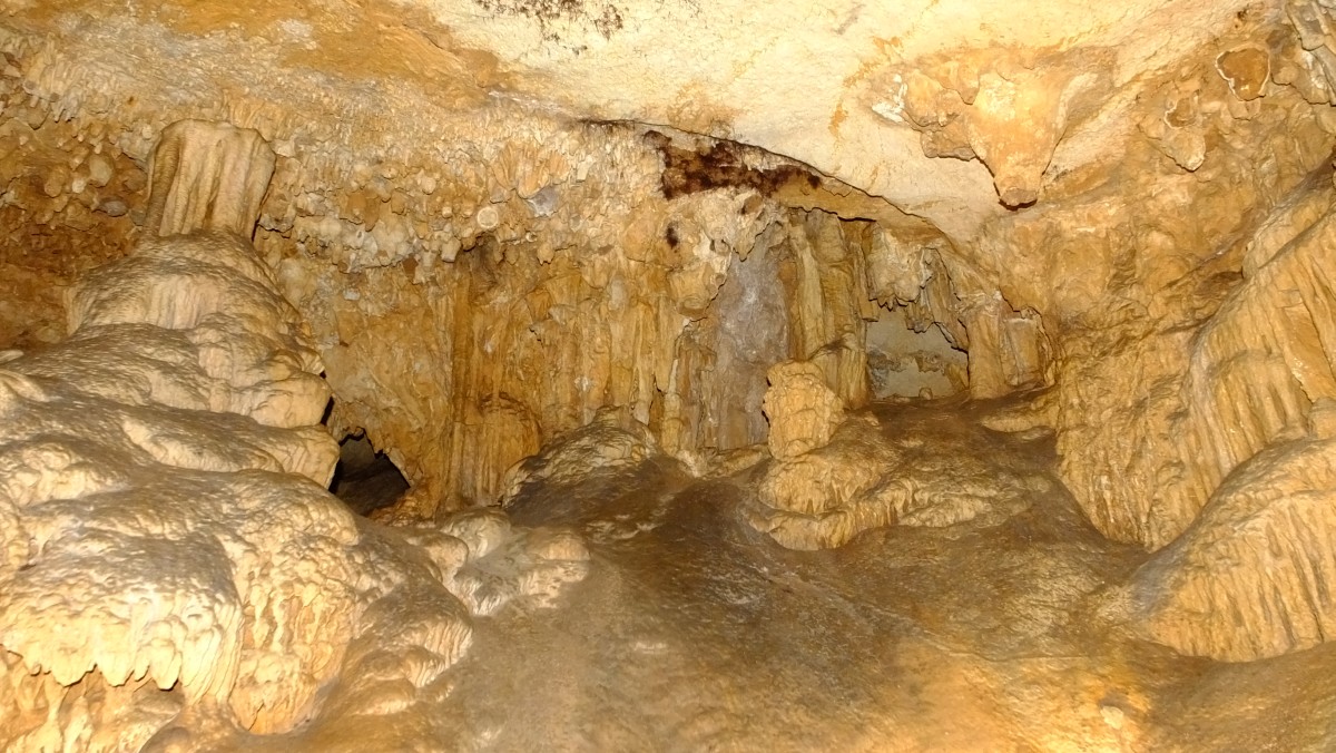 einige schöne Stalagmiten