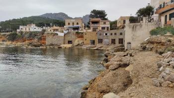 alte Bootsschuppen in Sant Elm