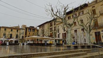 Pollença im Regen