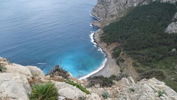 Platja des Coll Baix, hier sind wir vor ein paar Jahren mit den Patenkindern heruntergeklettert