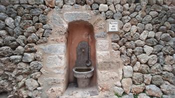 Brunnen in Fornalutx