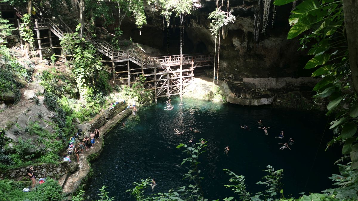Cenote Zací in Valladolid