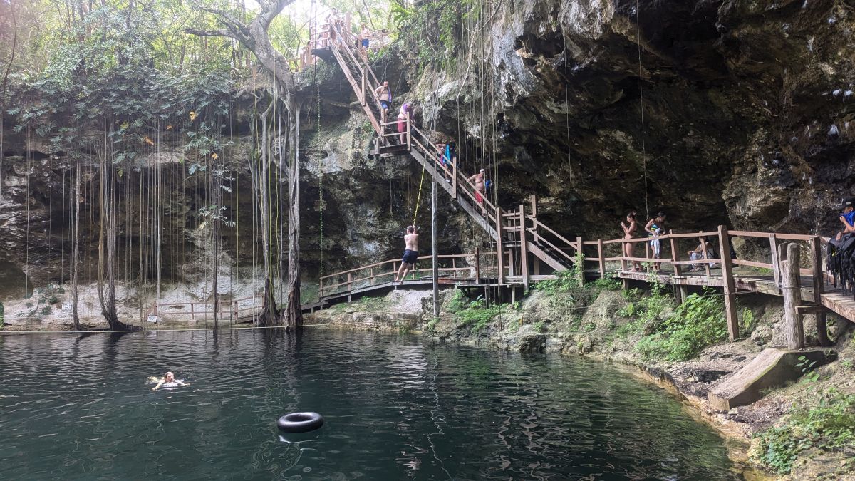Cenote X-Canché