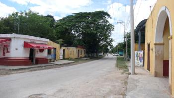 Sitilpech, Straße nach Izamal