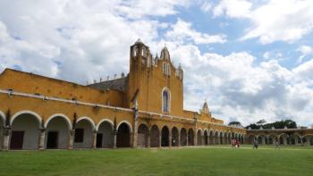 Kirche und Konvent in Izamal