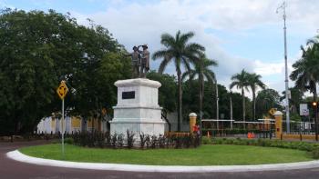 Denkmal für Vater und Sohn Montejo, die Eroberer von Yucatán und Gründer der Stadt Mérida