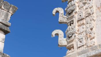 „Nasen“ des Wassergottes