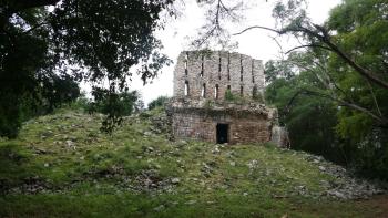 „El Mirador“ in Sayil