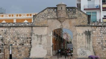 Puerta del Mar