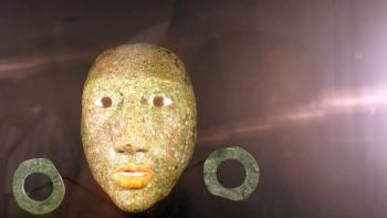 Totenmaske der Maya aus Obsidan