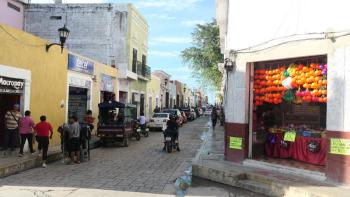 Campeche, sehr hohe Bordsteinkanten