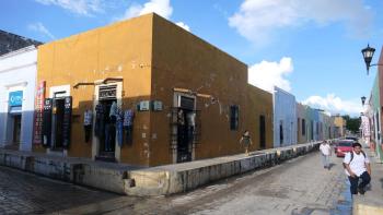 Campeche, sehr hohe Bordsteinkanten