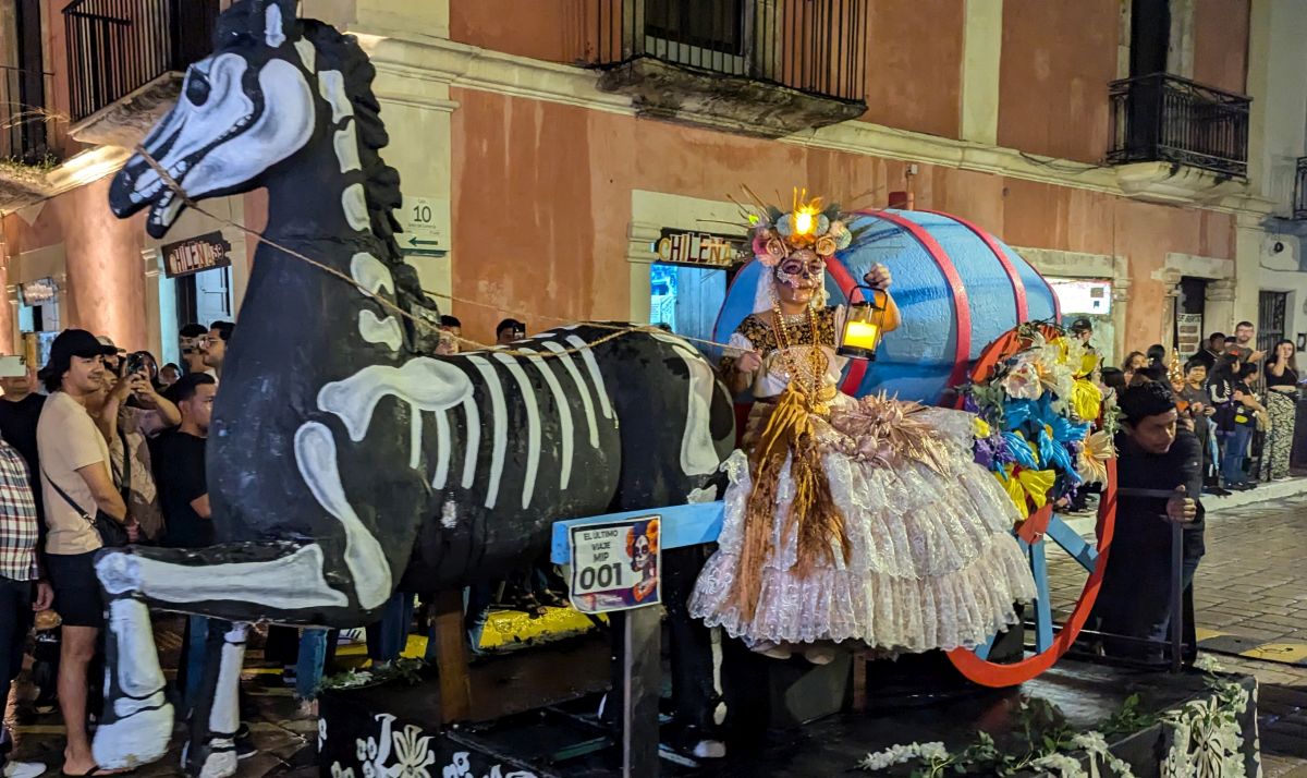 Umzug zum Dia de los Muertos