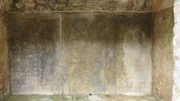 Templo de la Cruz; Reliefs