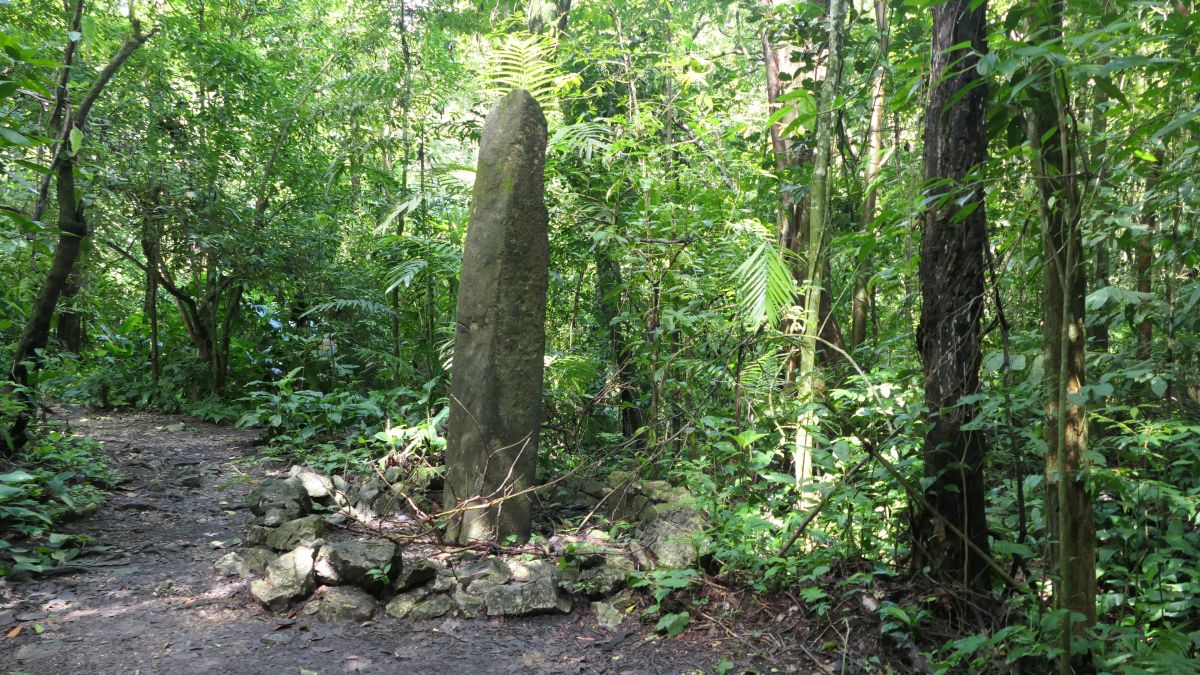 diese Stele zeigt Wasser an