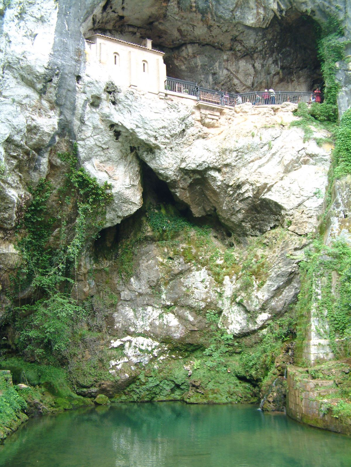 Santuario Virgen de Covadonga