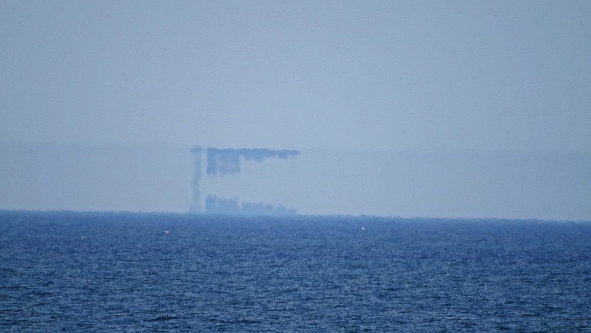 interessante Fata Morgana am Horizont