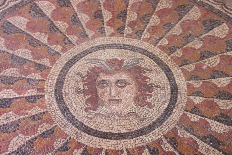 Großmeisterpalast, Mosaik der Medusa