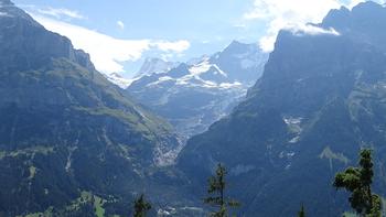 Gletschertal gegenüber