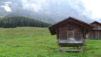 Haus auf Stelzen