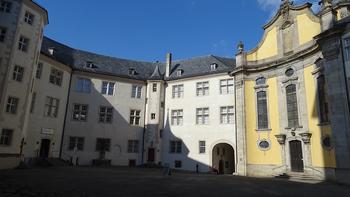 Hof im Deutschordensschloss Bad Mergentheim