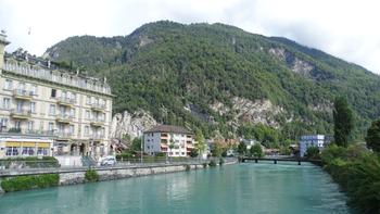 die Aare in Interlaken