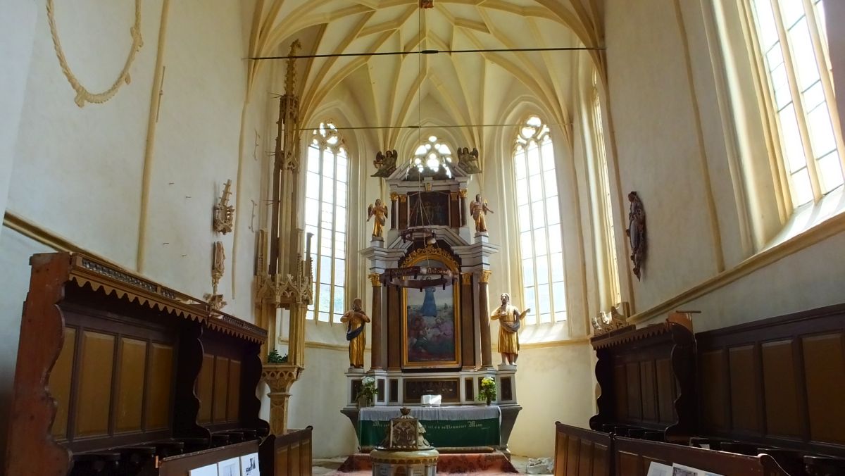 in der Kirchenburg von Meschen