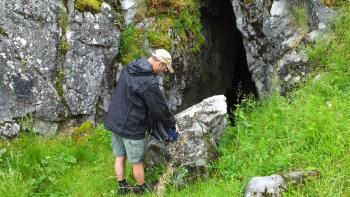 noch 'ne Höhle