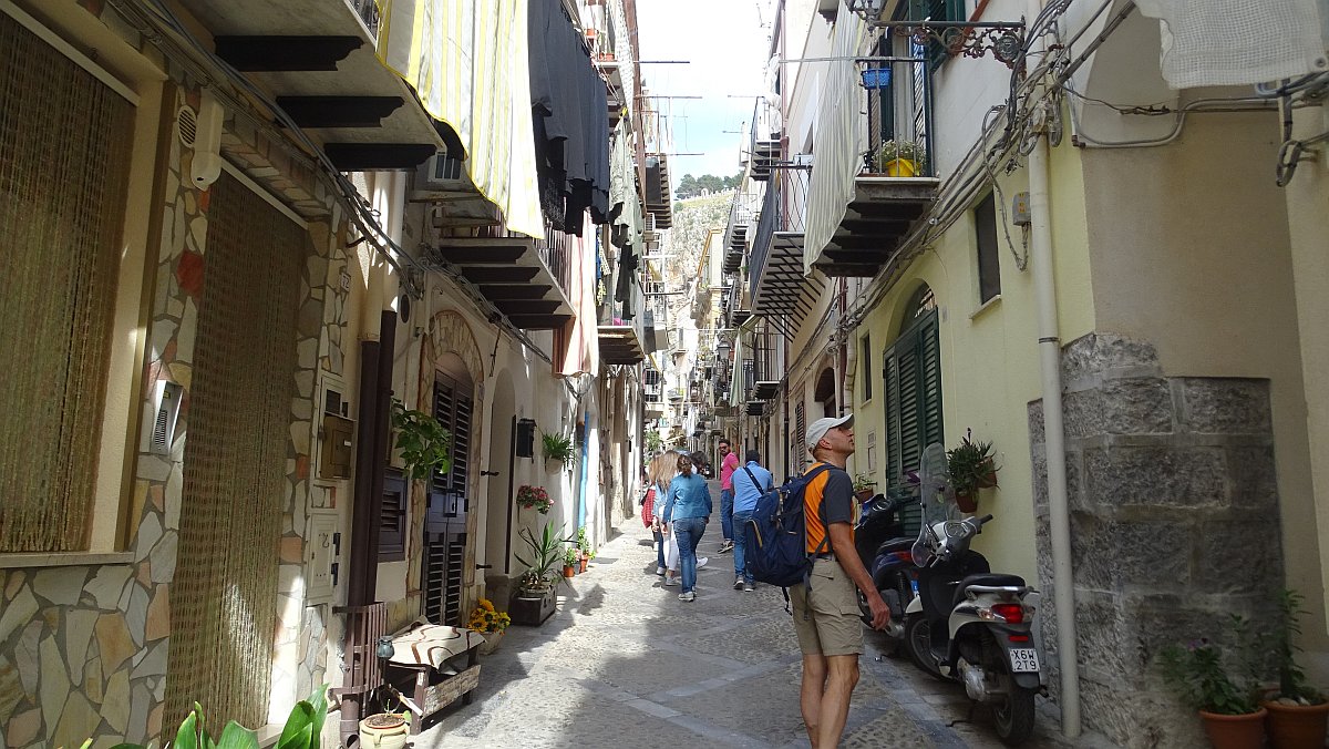 Altstadtgasse in Cefalù