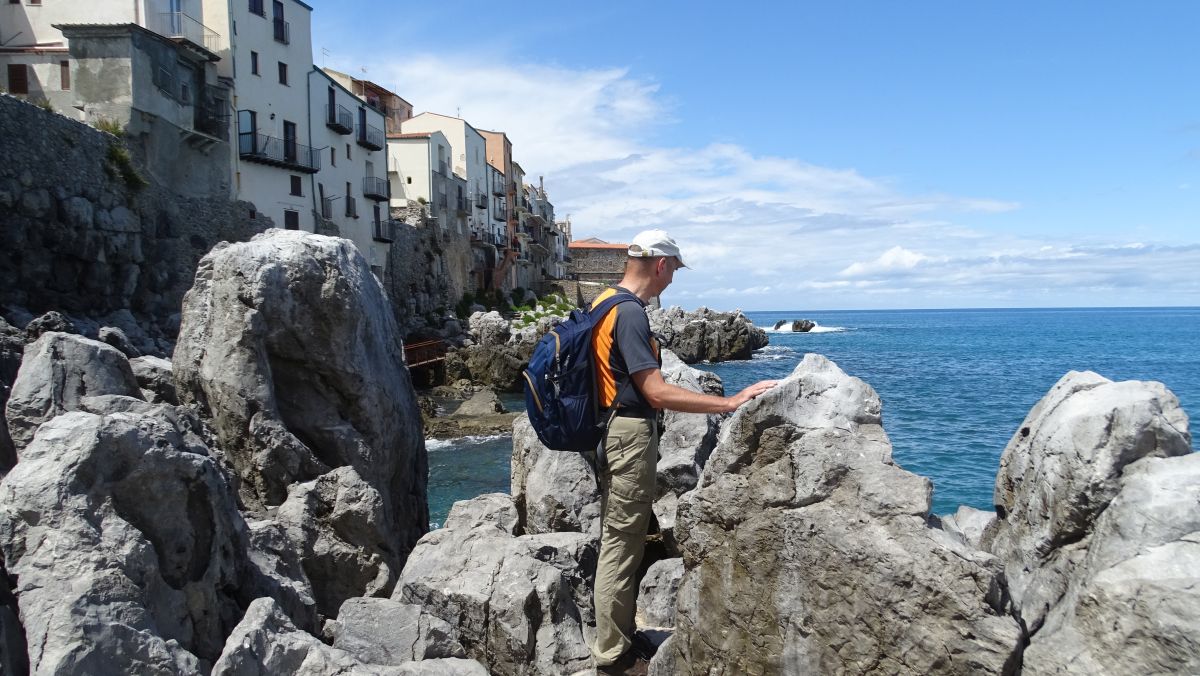 wir wandern an der Nordküste von Cefalù