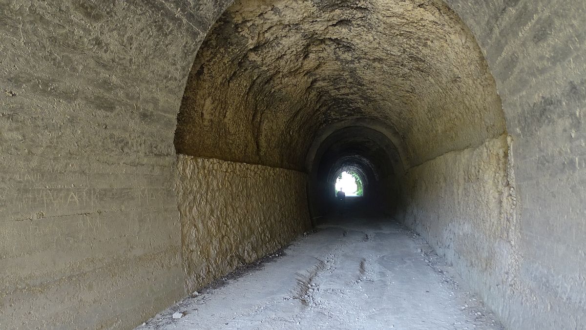 Tunnel der alten Bahnstrecke