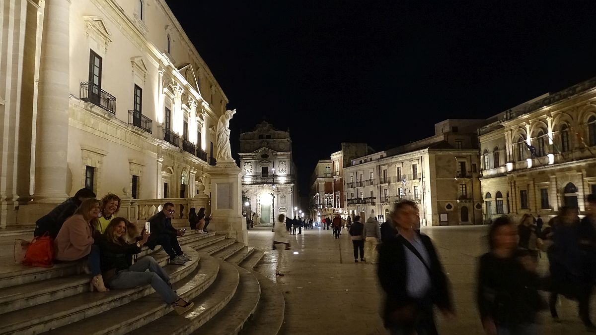 Piazza Duomo am Abend