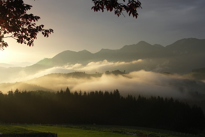 Früh am Morgen, Blick aus der Pension Mario...