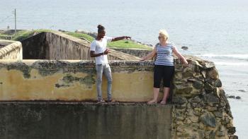 Touristin mit Beach-Boy