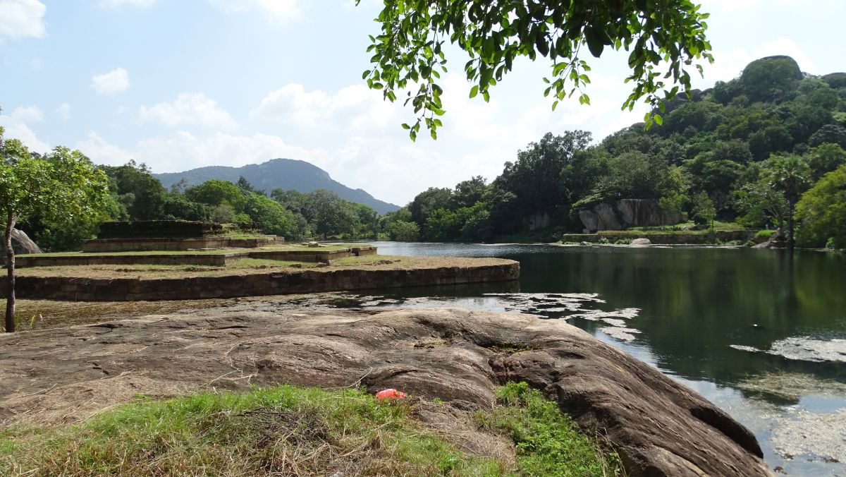 Wassertempel in Kaludiya Pokuna