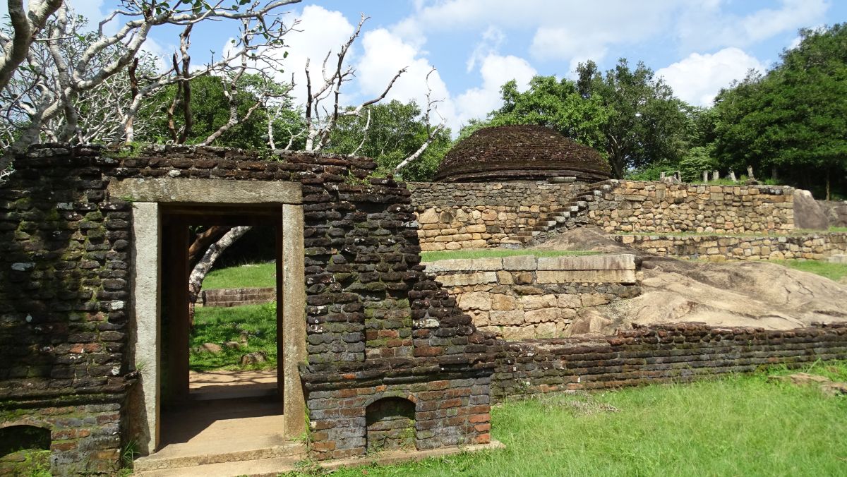 Kaludiya Pokuna