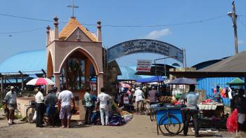 Eingang zum Fischmarkt Negombo