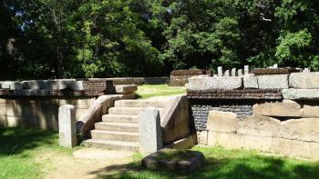 Erste Tempelruinen in Hattikutchchi