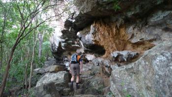 Aufstieg zum Pidurangala-Felsen
