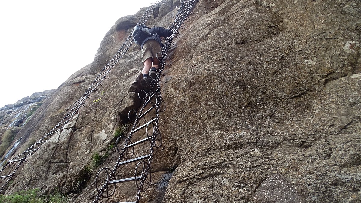 Kettenleiter (Chain Ladder), von vielen gefürchtet da 80 Meter lang