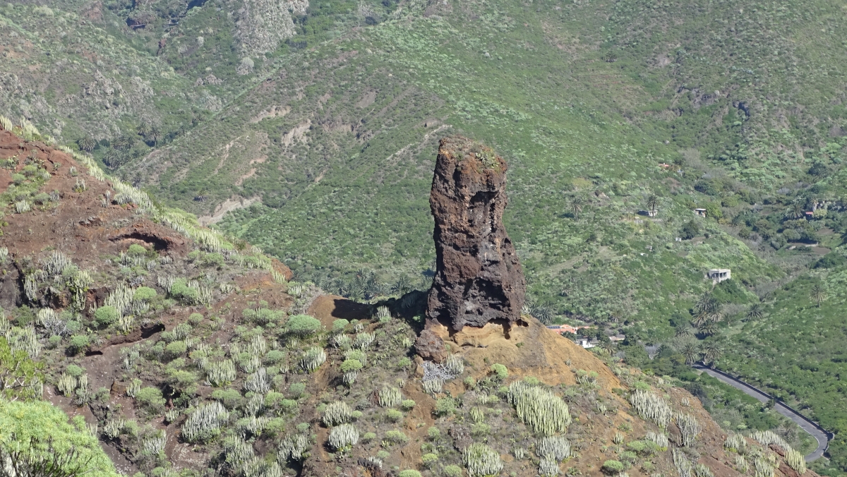 witziger Felsen im Talgrund