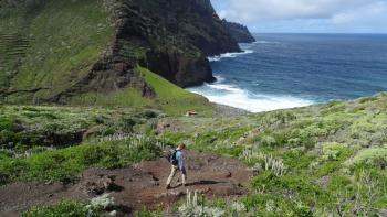 Abstieg zur Playa de Tamadite