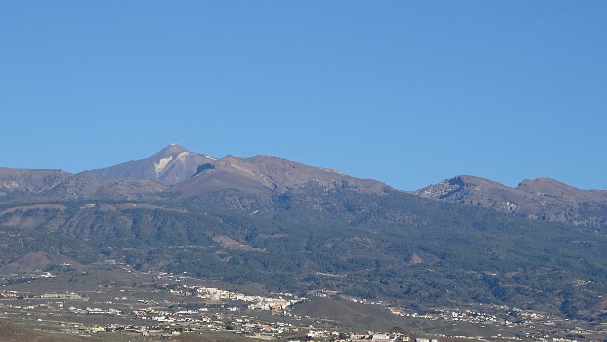 der Teide heute Morgen völlig wolkenfrei