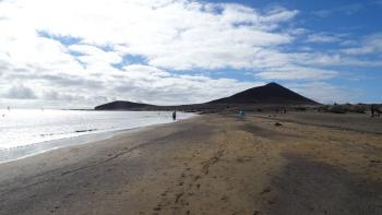 Playa de Montaña Roja