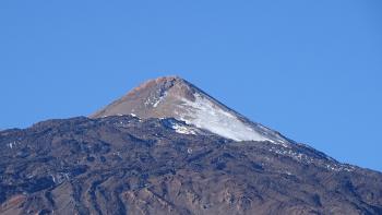 Teide mit Schneebepuderung