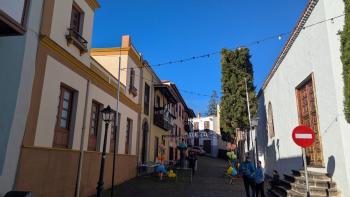 für irgendetwas werden die Straßen in La Guancha geschmückt