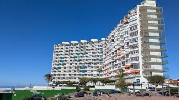 hier wohnen wir, nicht schön aber der Ausblick ist fantastisch