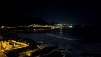 Blick aus den Fenster bei Dunkelheit