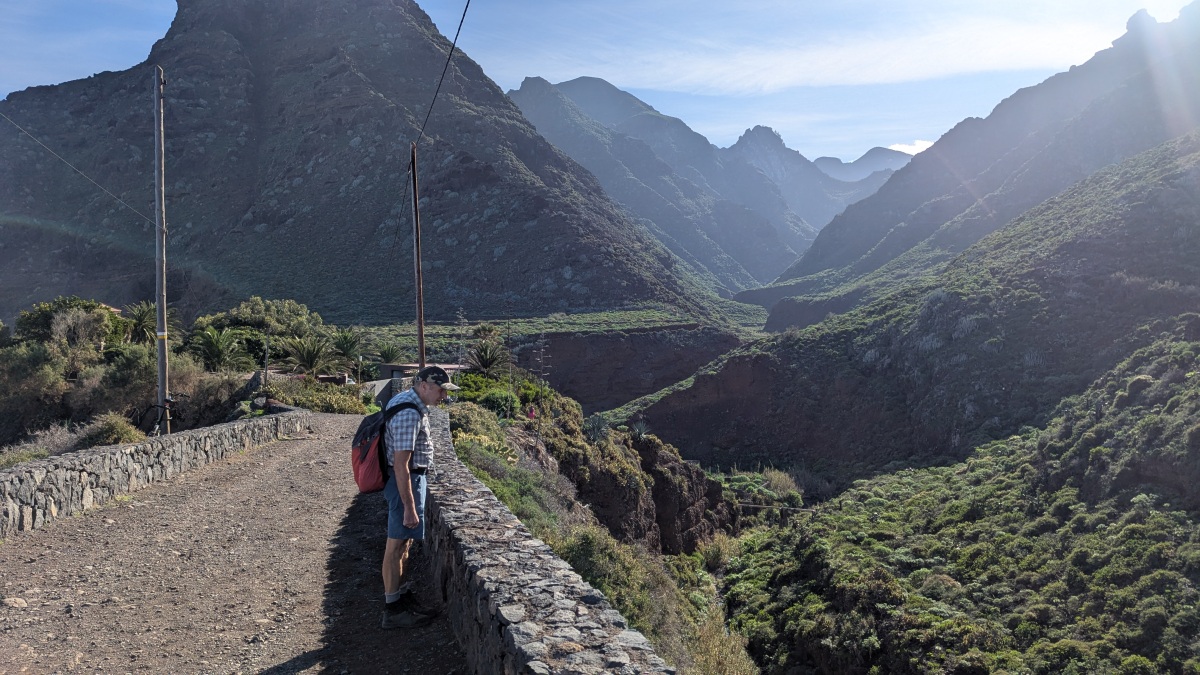 am östlichen Ende von Punta del Hidalgo beginnt der Wanderweg