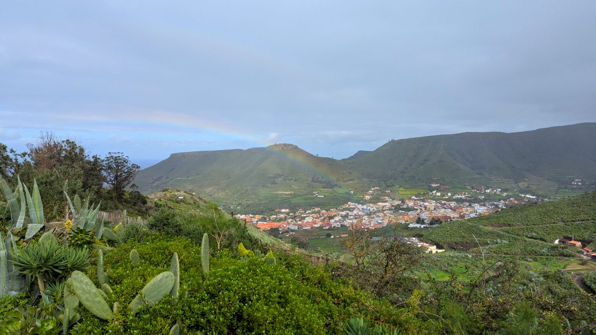 Regenbogen über Tegueste
